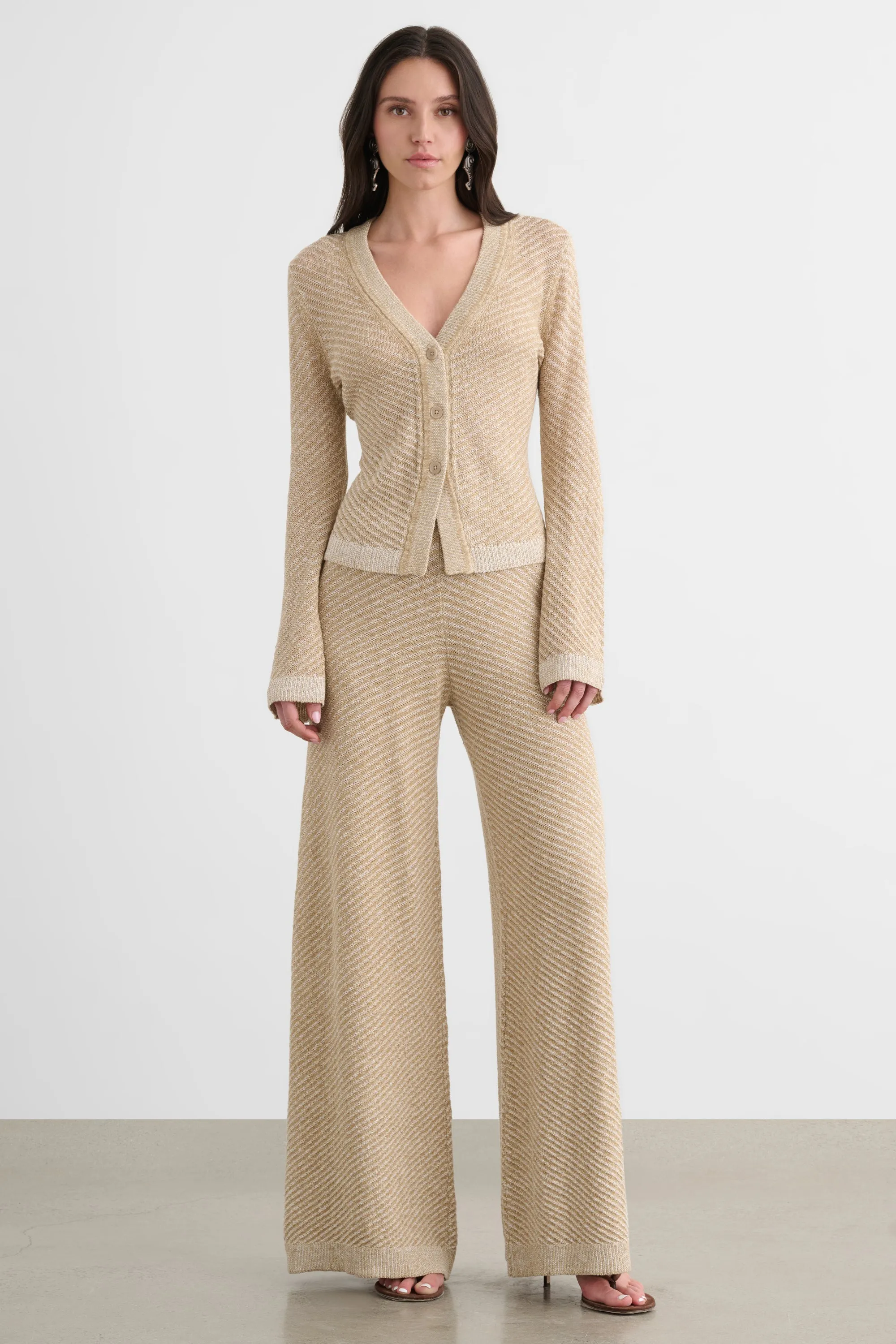 BOBBY V-NECK CARDIGAN sold by Toccin product image thumbnail 2