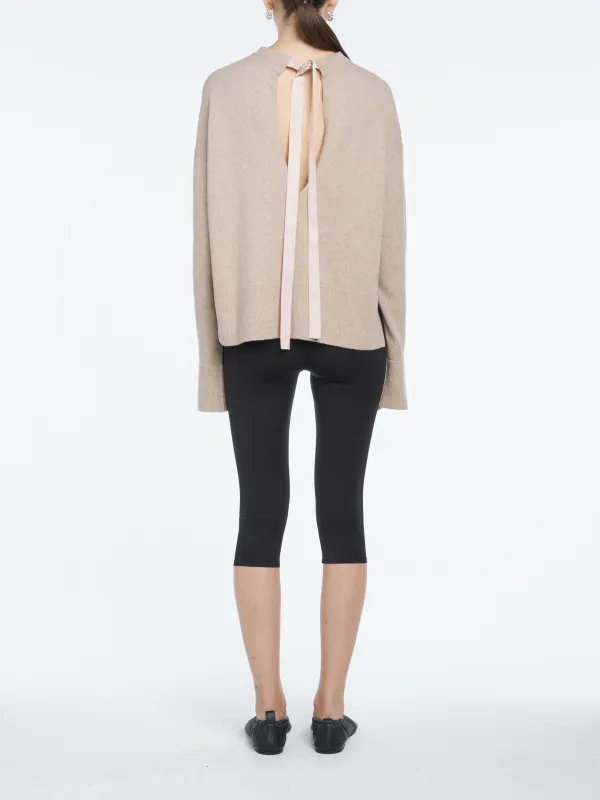 Ribbon Crew in Stone made by MARIA McMANUS