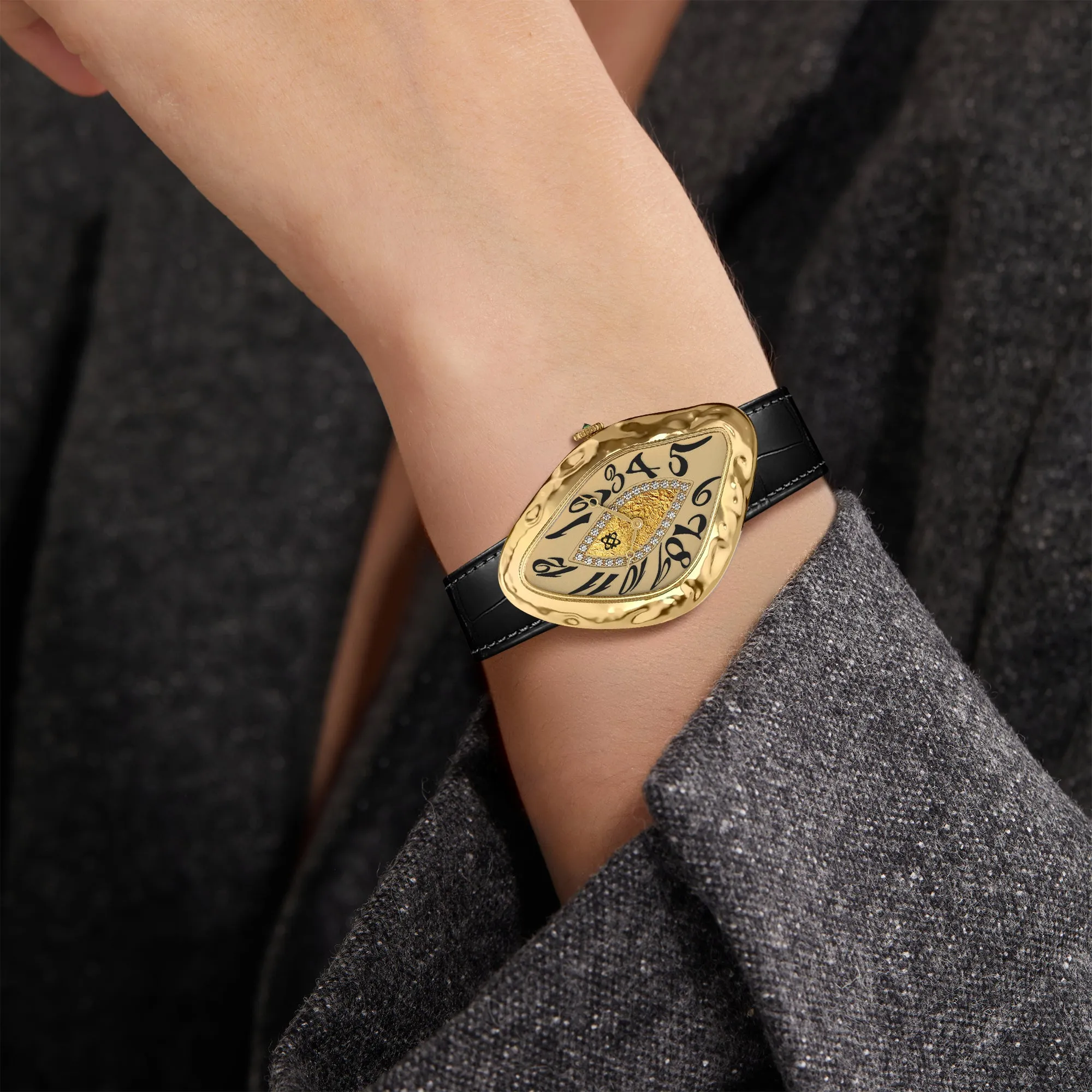 'Paradoxe' Diamond Watch sold by Pascal Design Official product image thumbnail 3