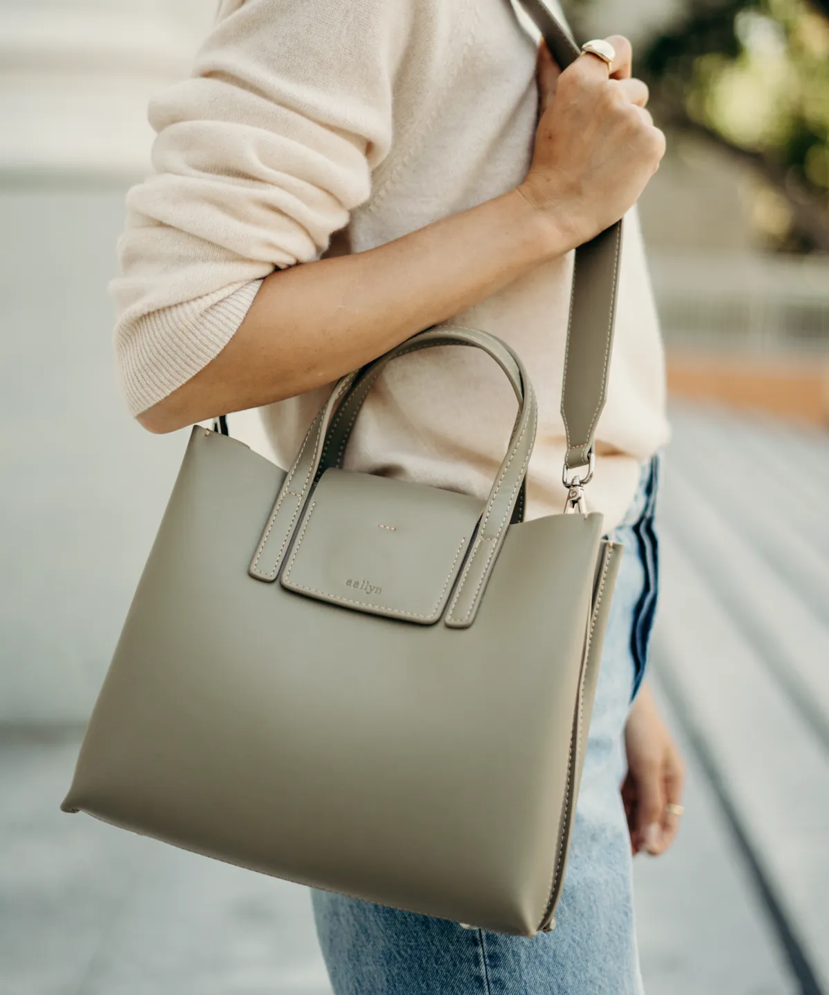 Stella Satchel (Medium) sold by AllynAllyn Inc. product image thumbnail 3