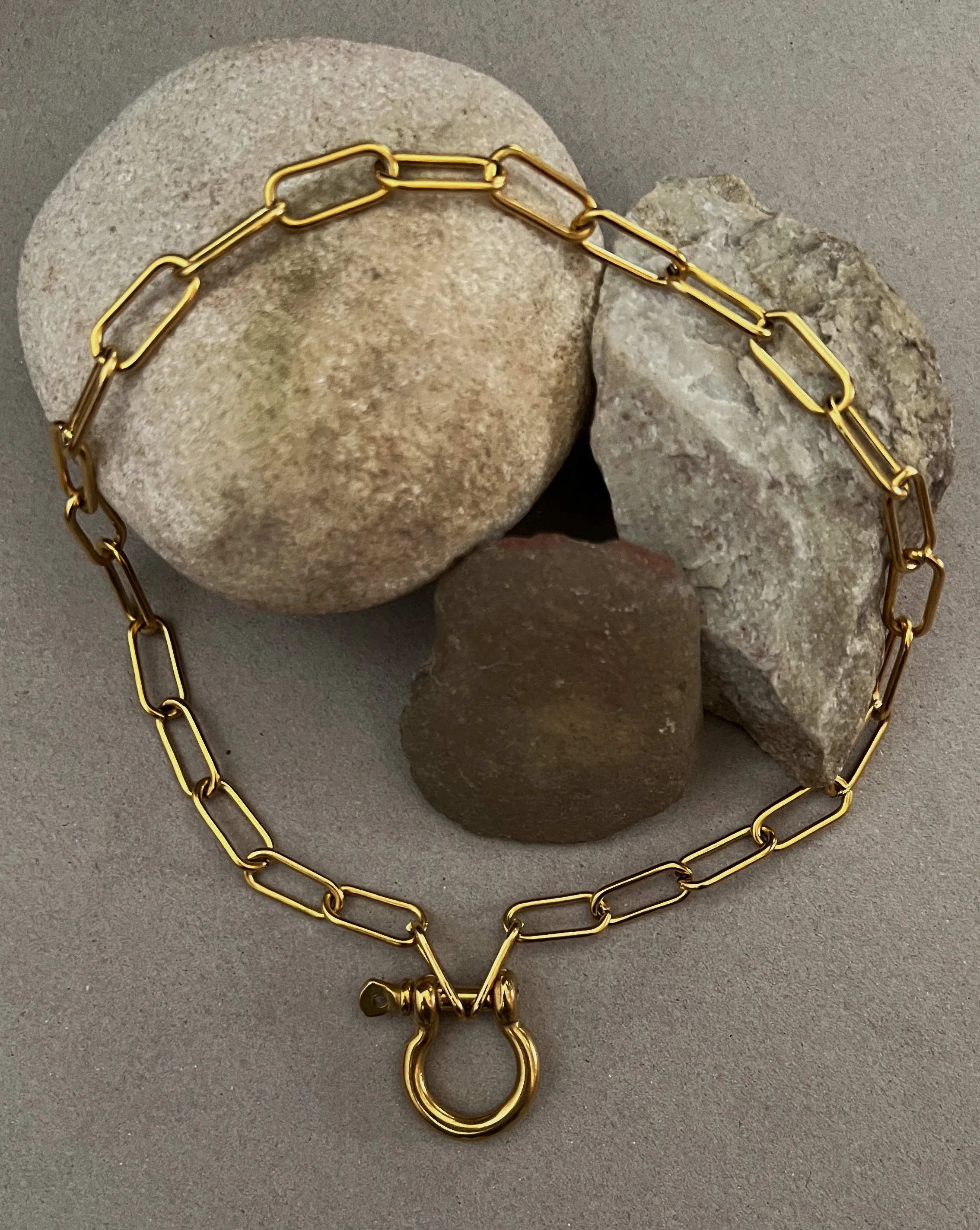 2.5 Herringbone Silver sold by Banks Jewelry