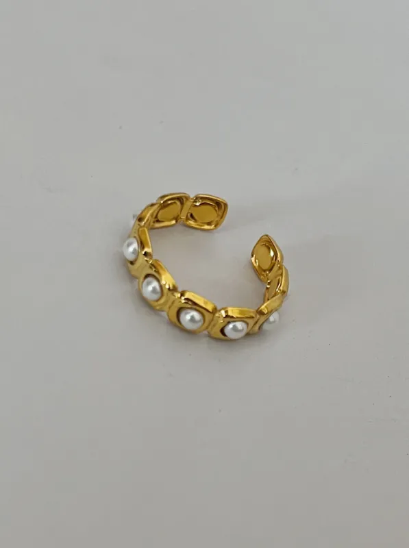 Penelope Pearl Adjustable Ring 24K Gold sold by Banks Jewelry