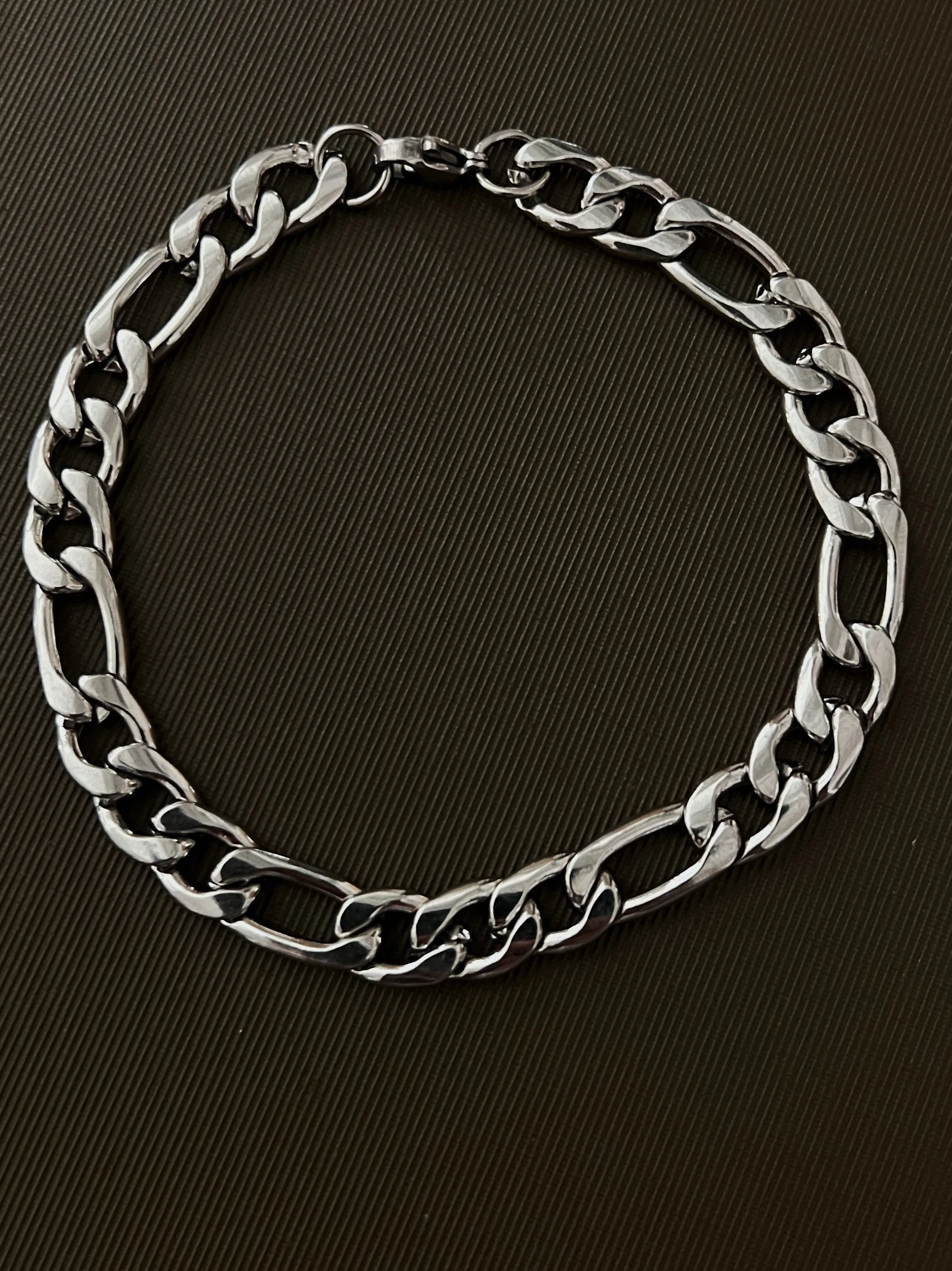 Everest Bracelet sold by Banks Jewelry product image thumbnail 3