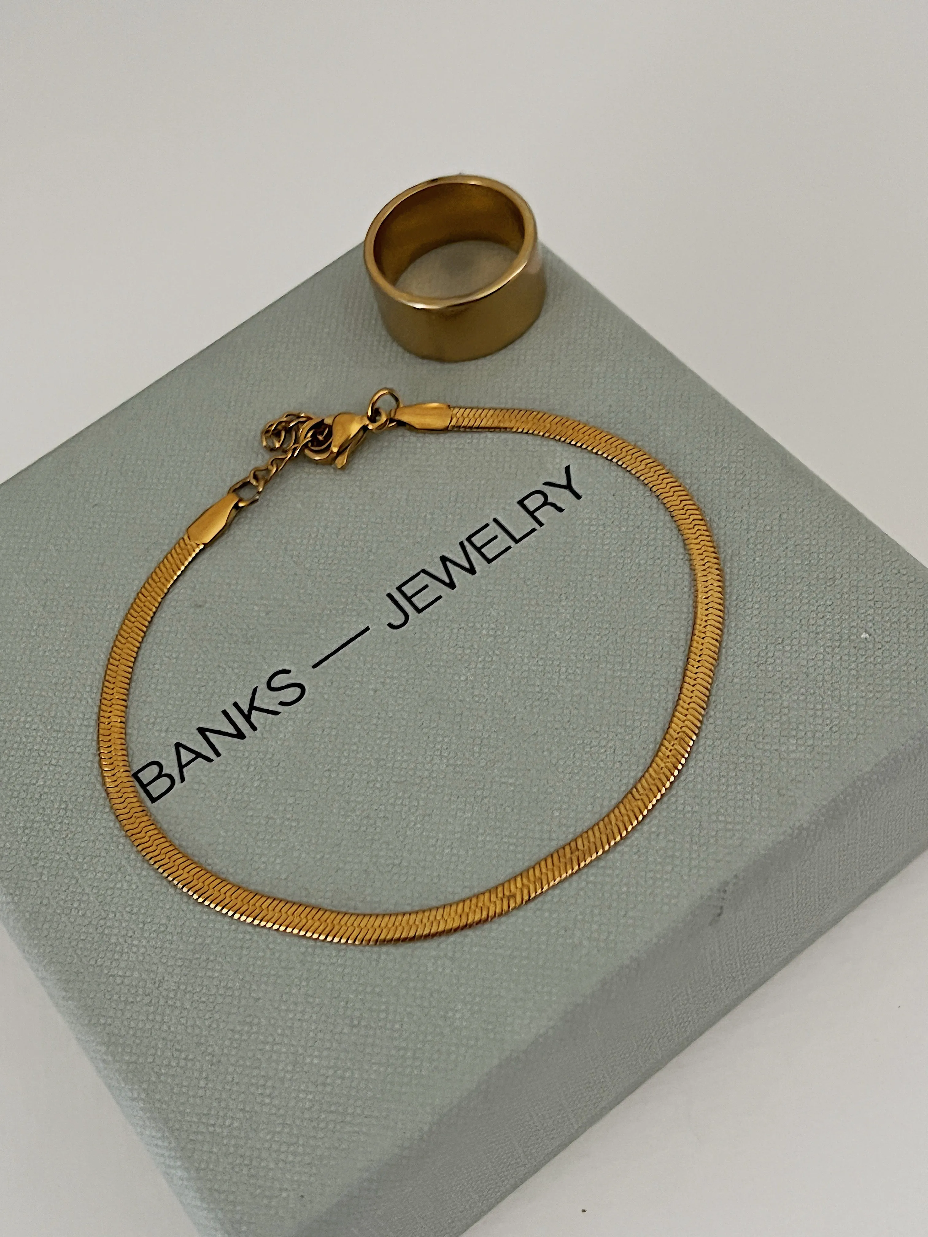 Luke Chain sold by Banks Jewelry product image thumbnail 3