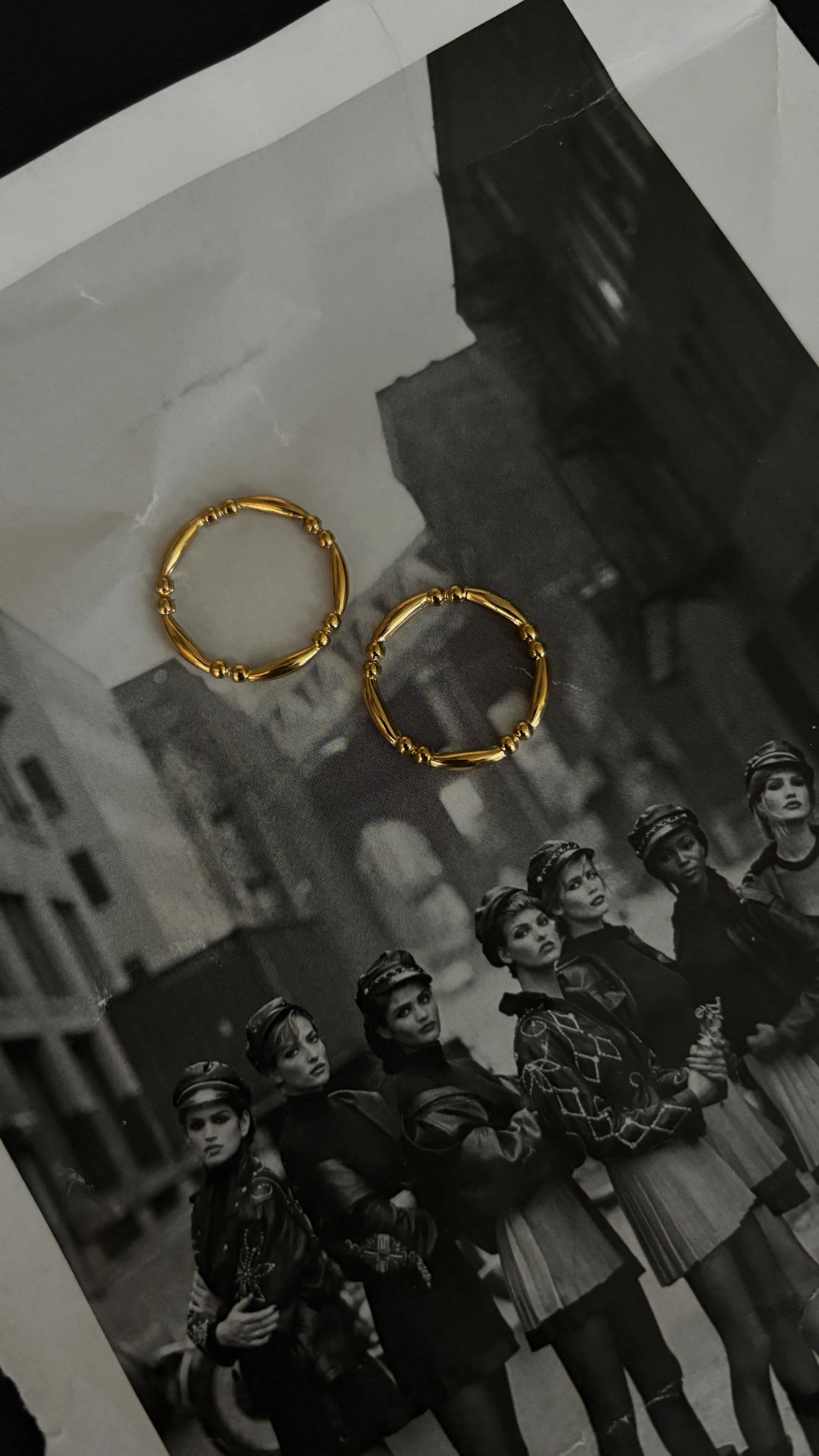 Classic Edged Ring (18k GOLD) sold by Banks Jewelry product image thumbnail 2