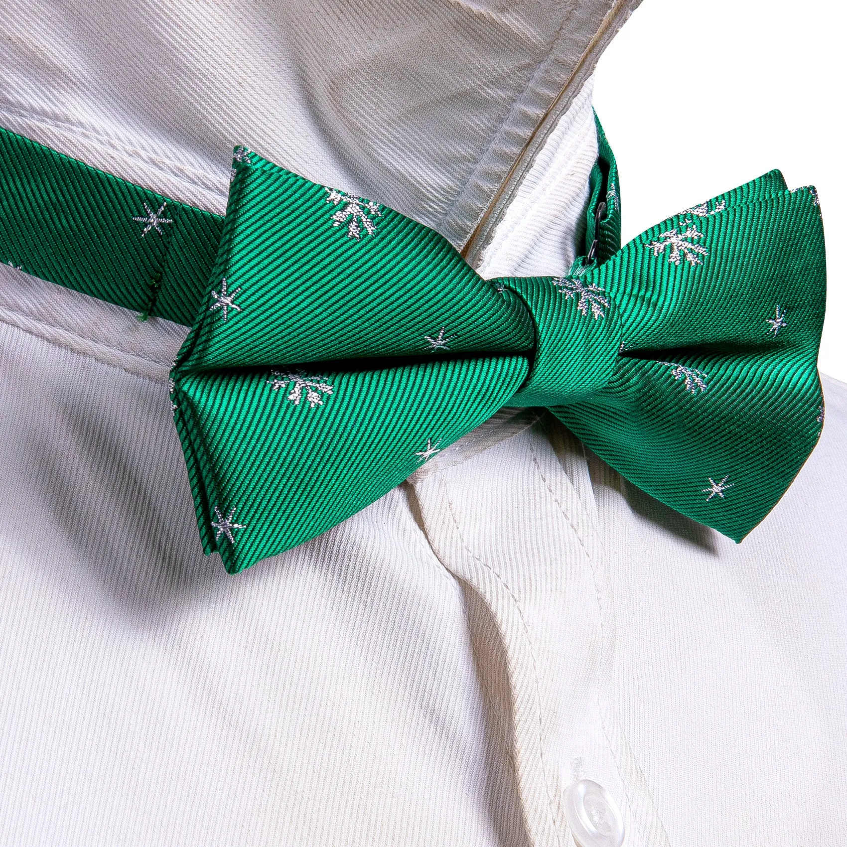 Barry Wang Christmas Green White Snowflake Silk Pre-tied Bow Tie Set sold by Barrywang product image thumbnail 2