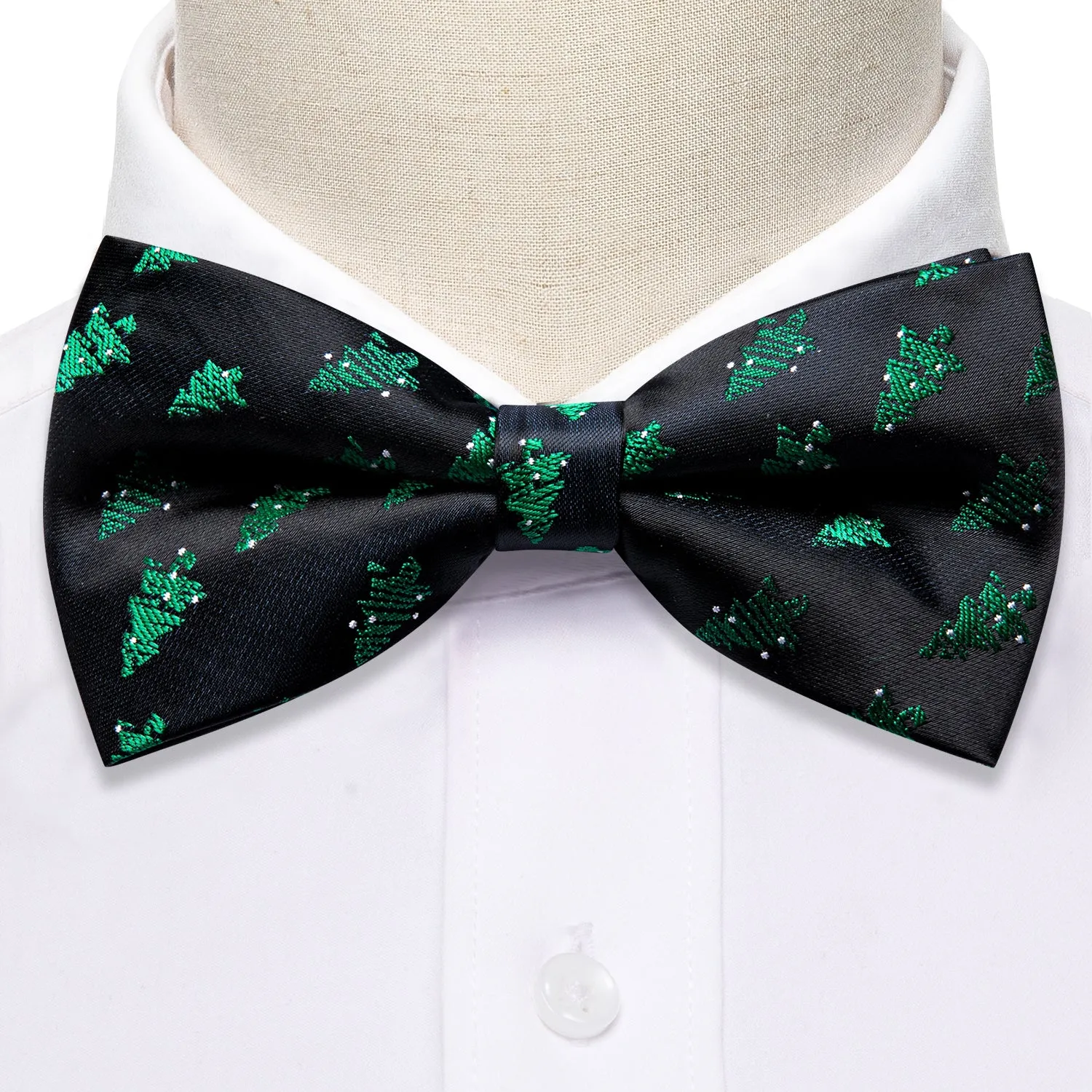 Barry Wang Christmas Black Green Tree Men Bow Tie Hanky Cufflinks Set sold by Barrywang product image thumbnail 3