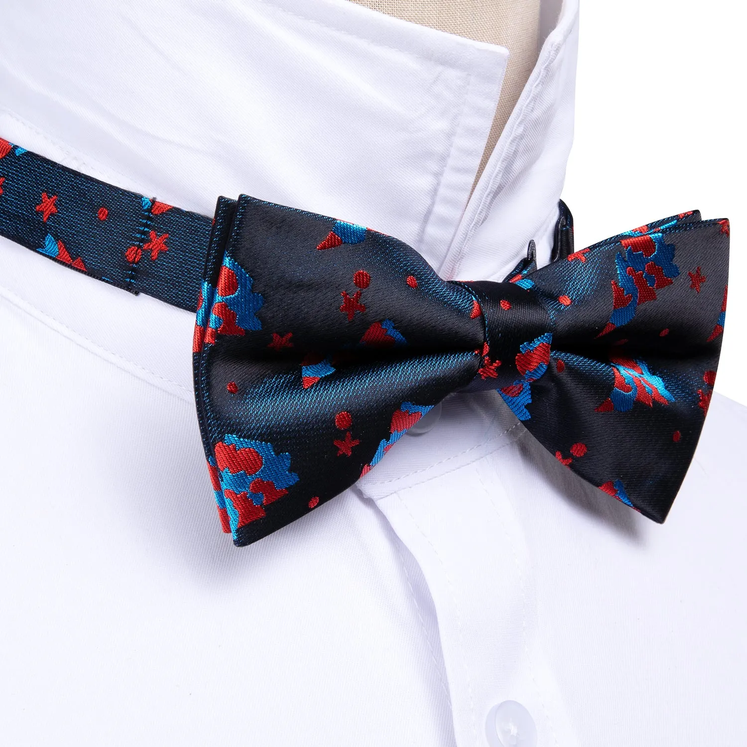 Barry Wang Christmas Black Xmas Tree Silk Bow Tie Hanky Cufflinks Set sold by Barrywang product image thumbnail 5