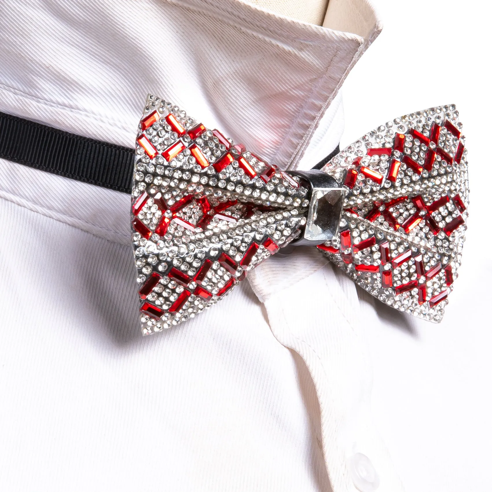 Shining Red White Plaid Rhinestones Pre-tied Bowties Fashion For Wedding Party sold by Barrywang product image thumbnail 2