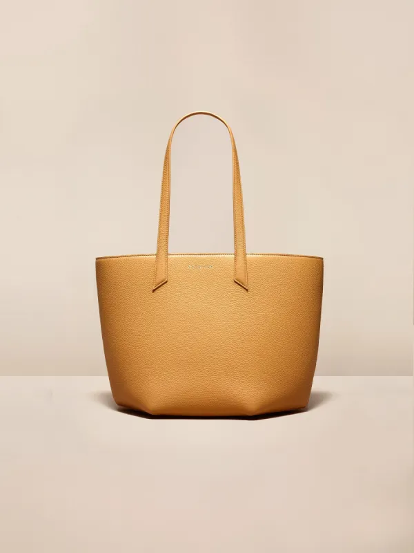 The Expert Carryall Tote sold by BEE AND KIN