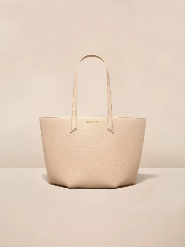 The Expert Carryall Tote sold by BEE AND KIN