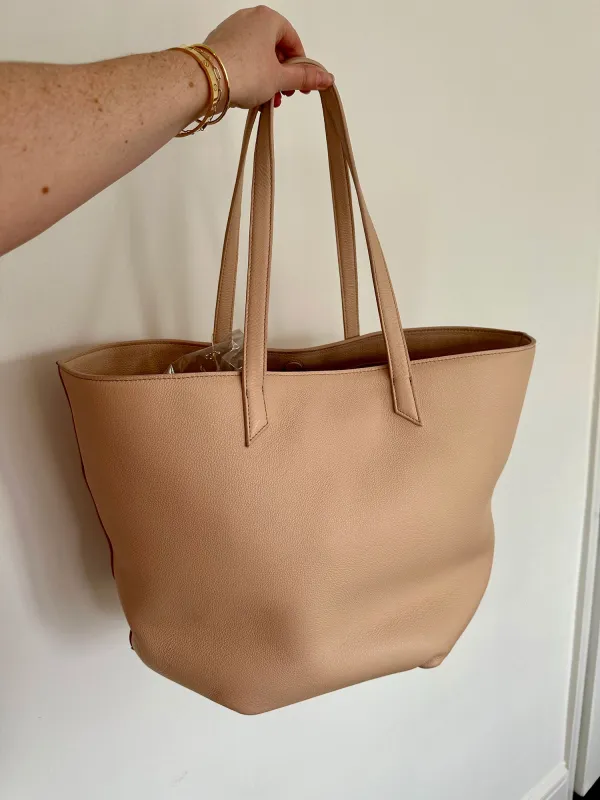 The Expert Carryall Tote - Sample sold by BEE AND KIN