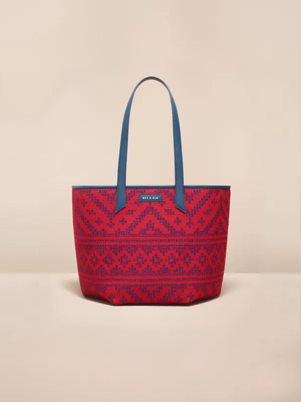 The Expert Carryall Tote sold by BEE AND KIN