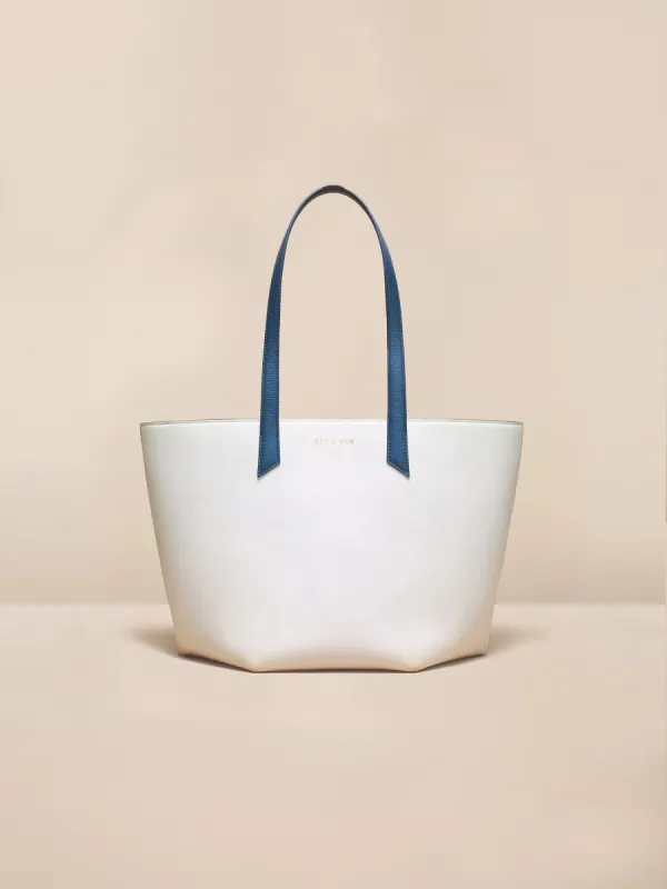 The Expert Carryall Tote sold by BEE AND KIN
