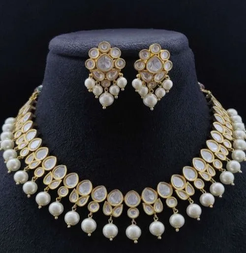 SHIVANI KUNDAN NECKLACE SET sold by Blossom Box Jewelry