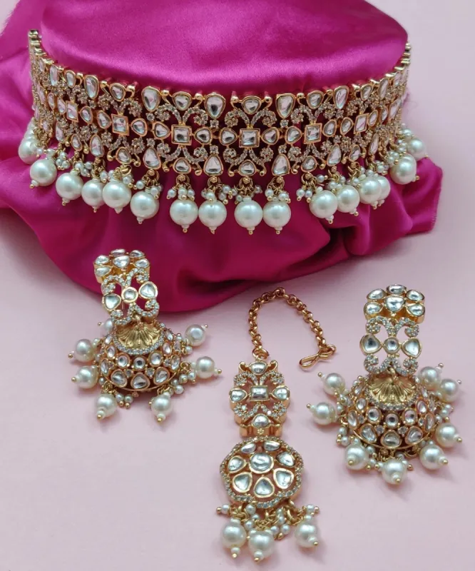 ILINA ROYAL KUNDAN CHOKER SET sold by Blossom Box Jewelry