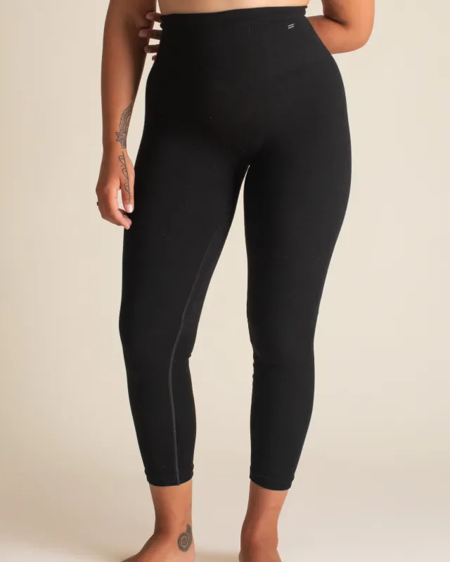 Essential Compressive Legging 25" sold by BRANWYN