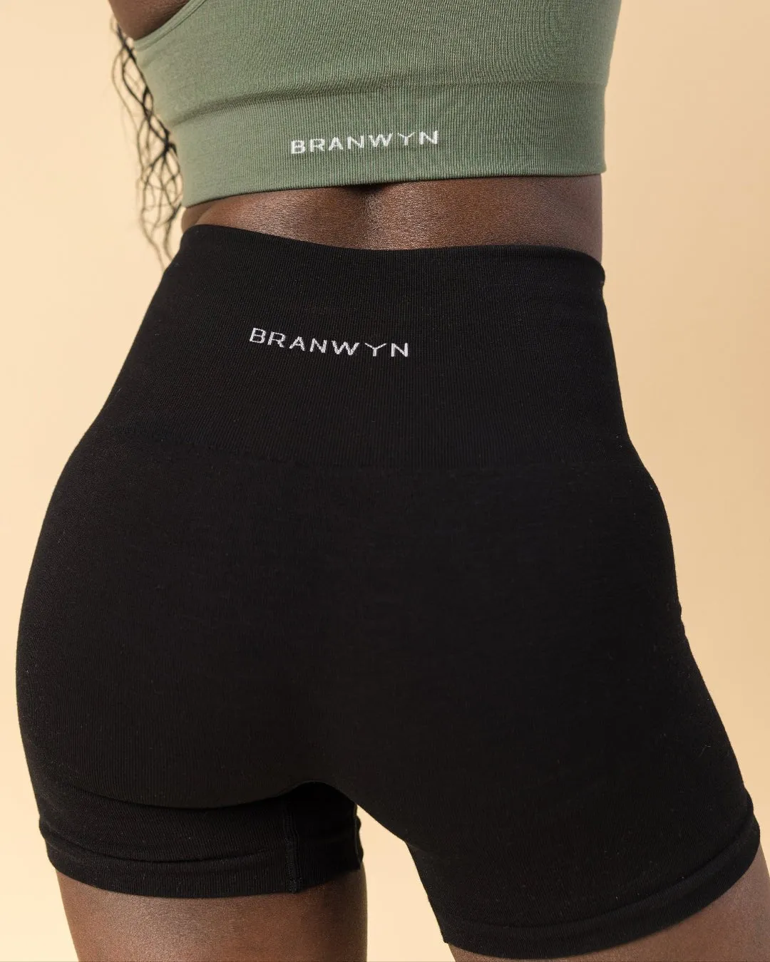 Essential Compressive Short 6" sold by BRANWYN product image thumbnail 2