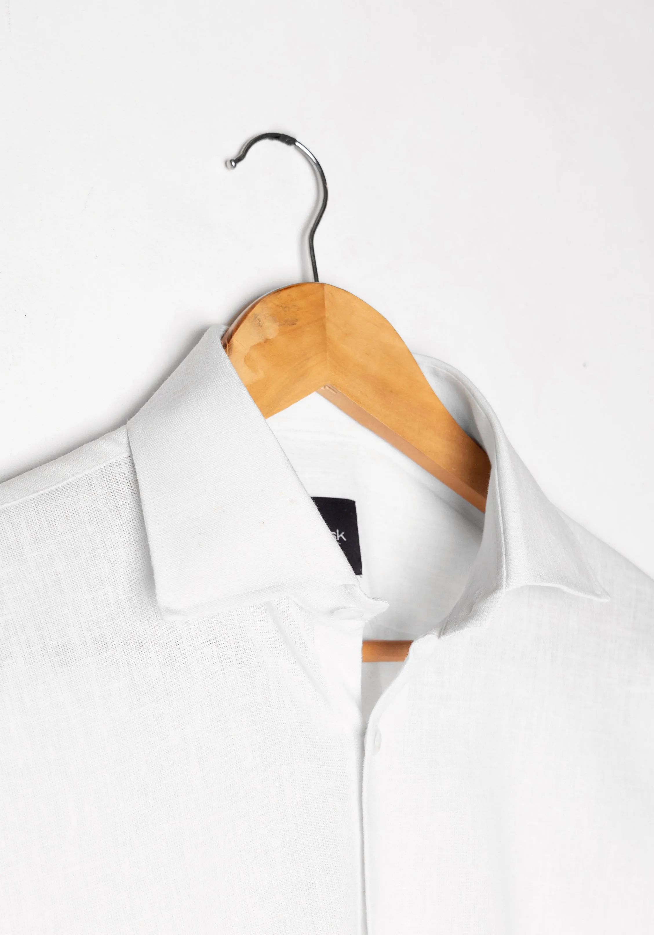 White Cotton-Linen Shirt - Cutaway Classic Collar Unused Sample sold by Brisk Shirts product image thumbnail 3