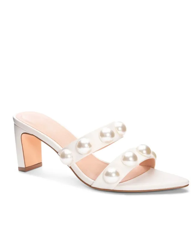 Vanessa Pearl sold by Care Tucker