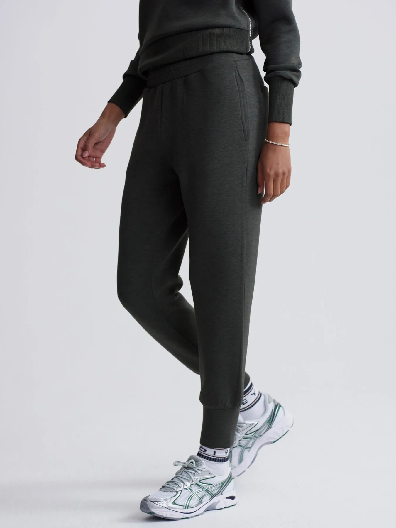 The slim cuff pant 27.5 sold by Care Tucker product image thumbnail 3