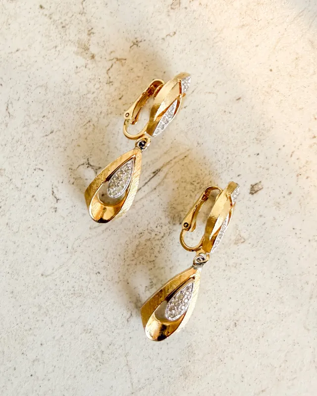 Vintage 2 tier droplet Clip-on earrings made by Care Tucker