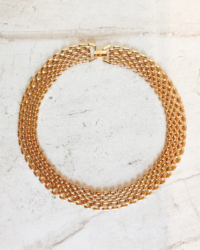Vintage Gold Tone Oval Link Necklace made by Care Tucker