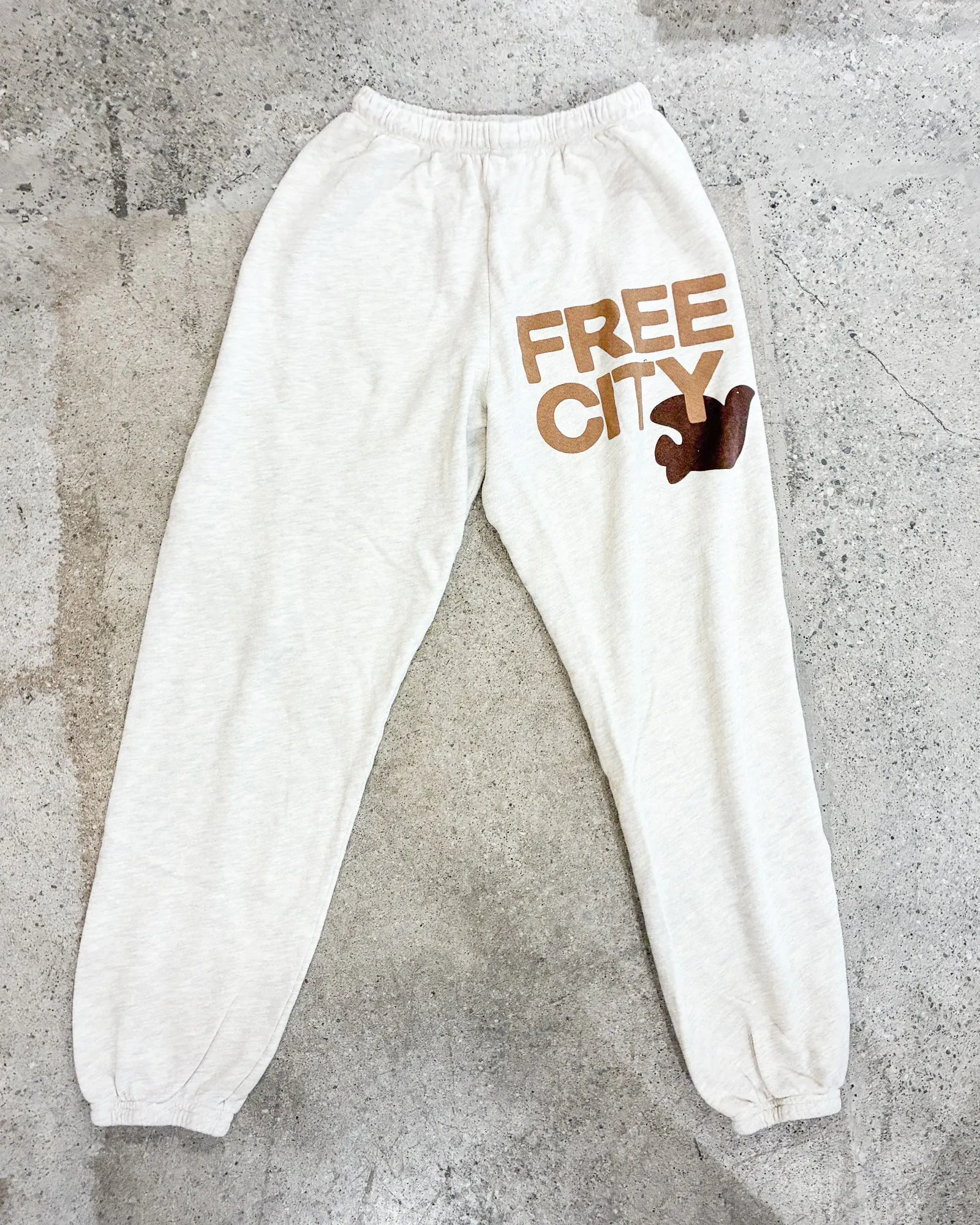 FREECITY HEATHER sweatpant- HOCOC sold by Care Tucker product image thumbnail 3