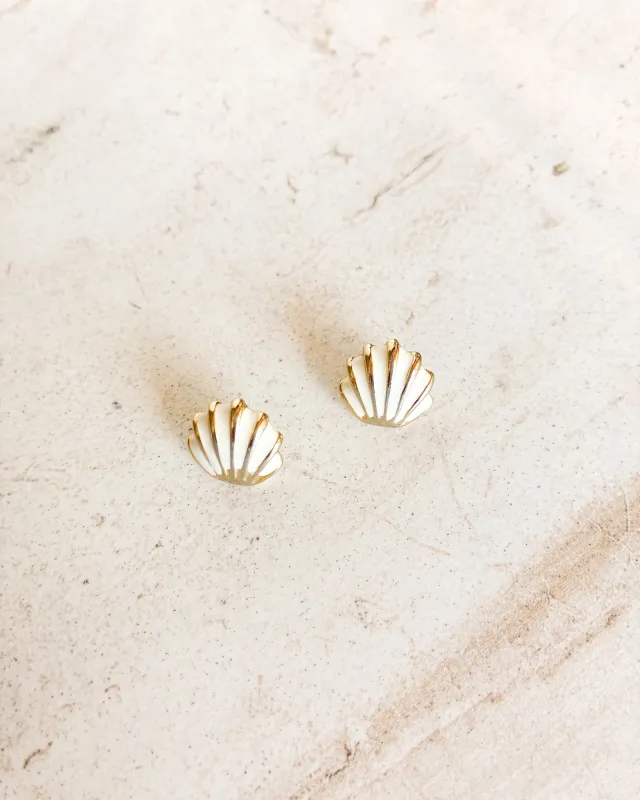 Vintage Gold Tone White Enamel Scallop Shell Stud Earrings made by Care Tucker