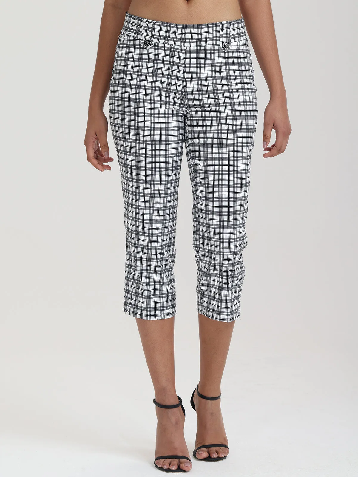 Mid-Rise Capri Crop Pants sold by Daily Thread product image thumbnail 2