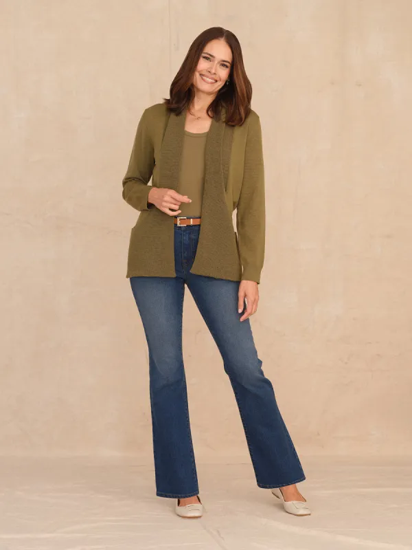 Kick Out High Rise Jean In Medium Wash sold by Daily Thread