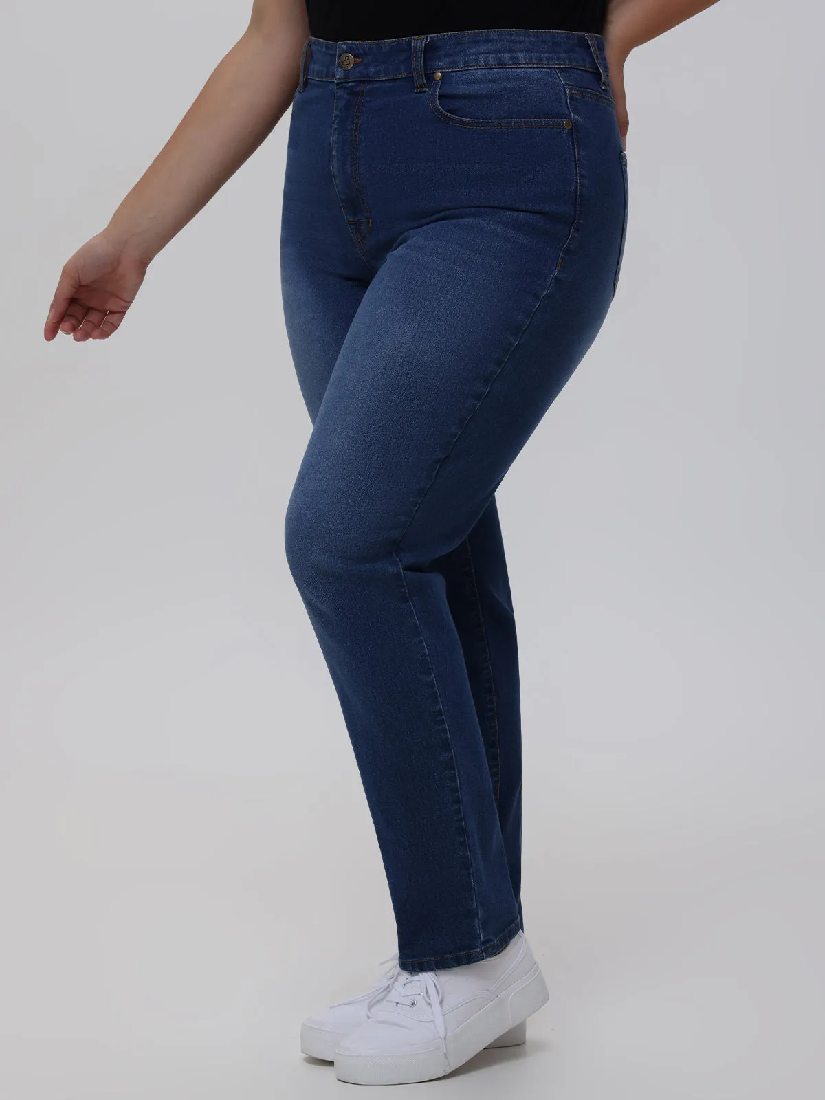Plus Straight High Rise Jean In Medium Wash sold by Daily Thread product image thumbnail 2