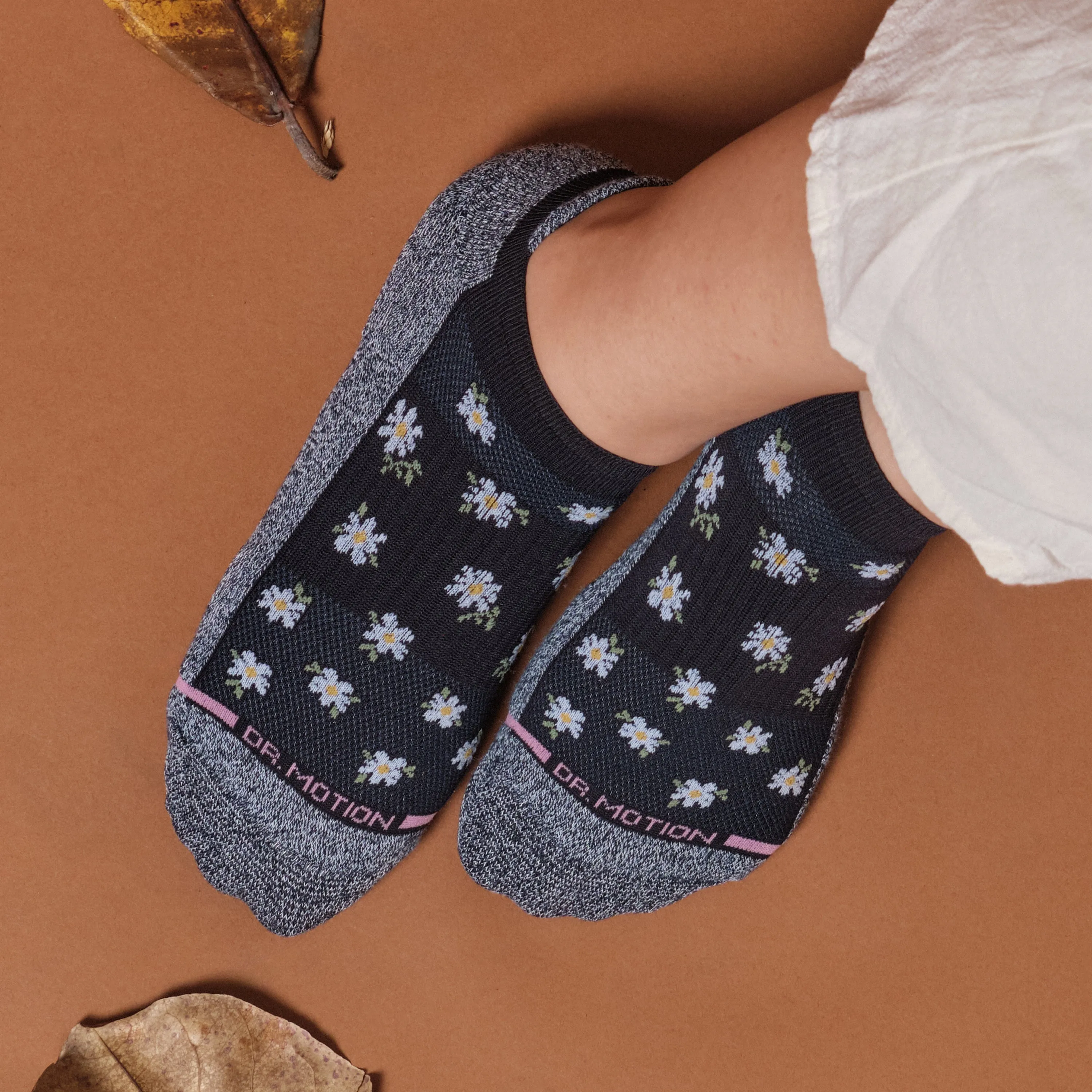 All Over Daisy | Ankle Compression Socks For Women sold by Dr. Motion product image thumbnail 3