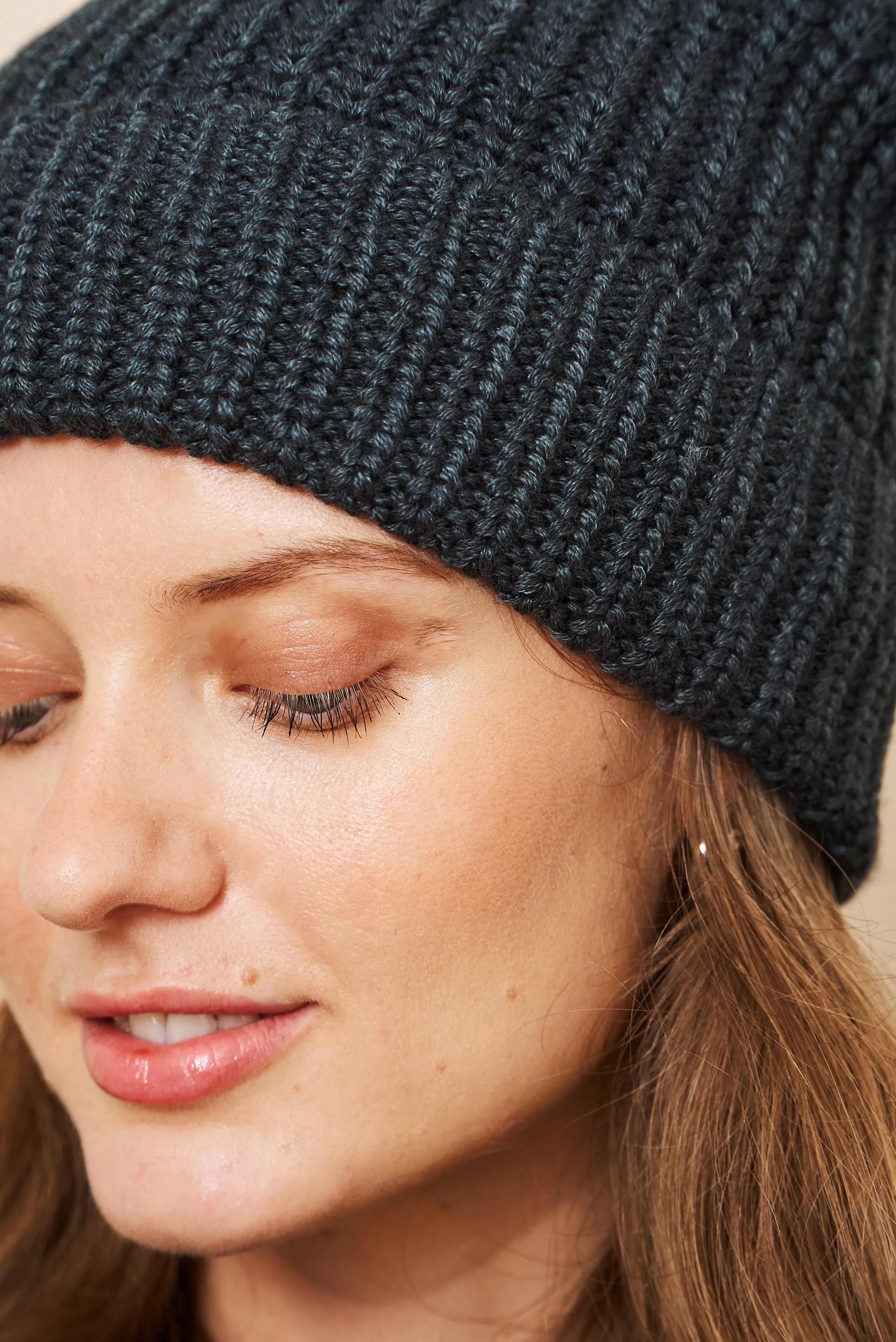 Knit Hat with FIBREHEAT® Self-Heating Technology sold by FibreHeat product image thumbnail 3