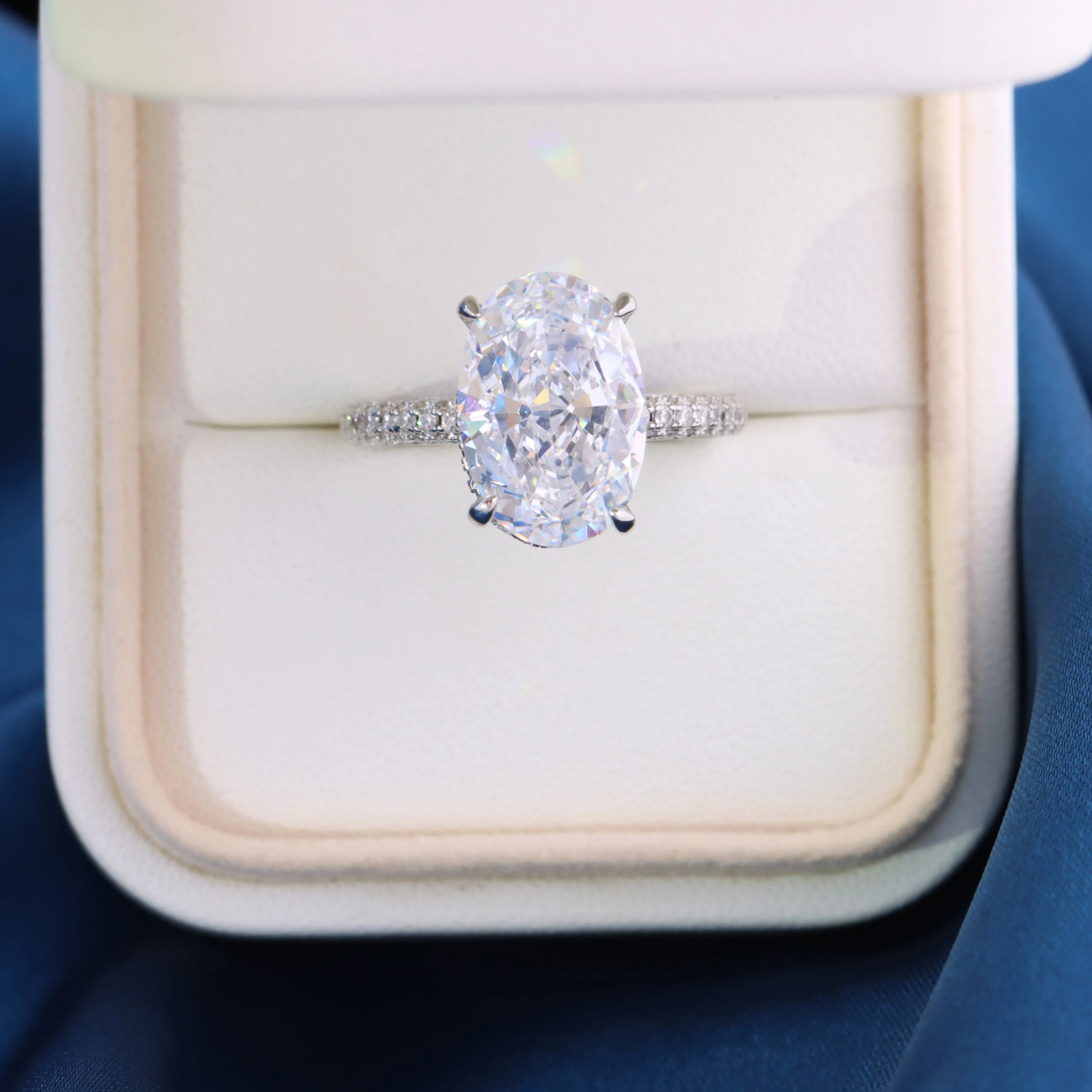 Velvoria Ring-10 Carat sold by Ghetluxe product image thumbnail 4