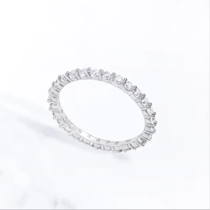 Women's 1-Row VVS Moissanite Ring sold by Ghetluxe
