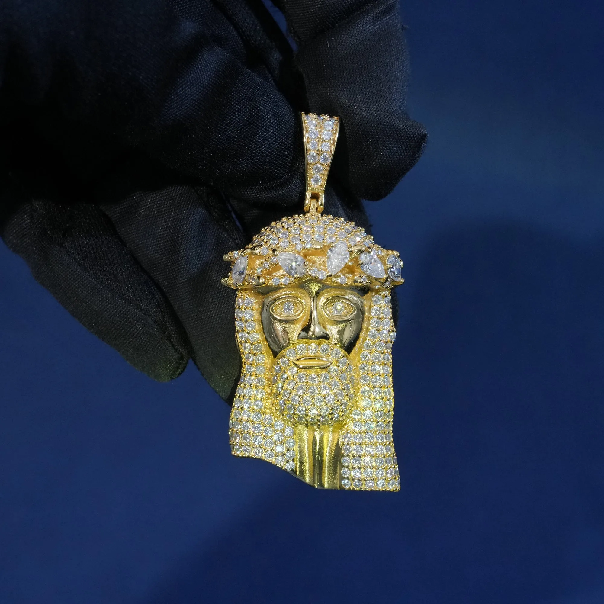 Moissanite S925 Wreath Crown Jesus Pendant sold by Ghetluxe product image thumbnail 2