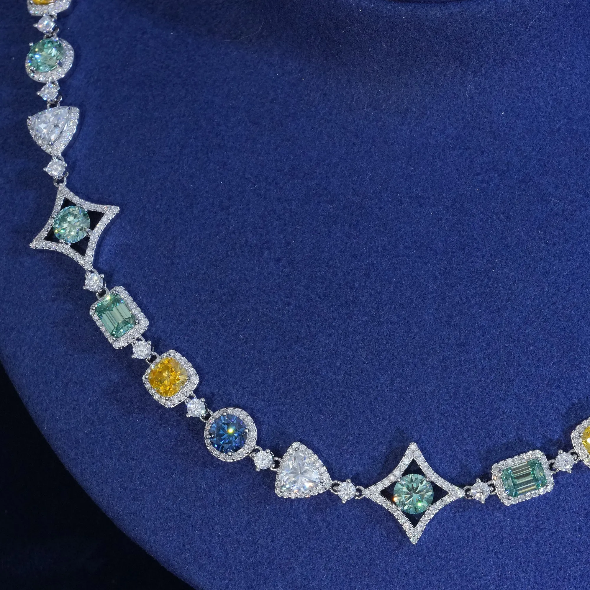 17mm Multicolor Moissanite S925 Star Link Chain sold by Ghetluxe product image thumbnail 2