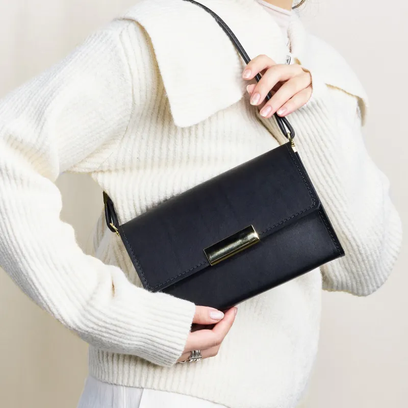 The Jenna sold by Glad & Young Studio