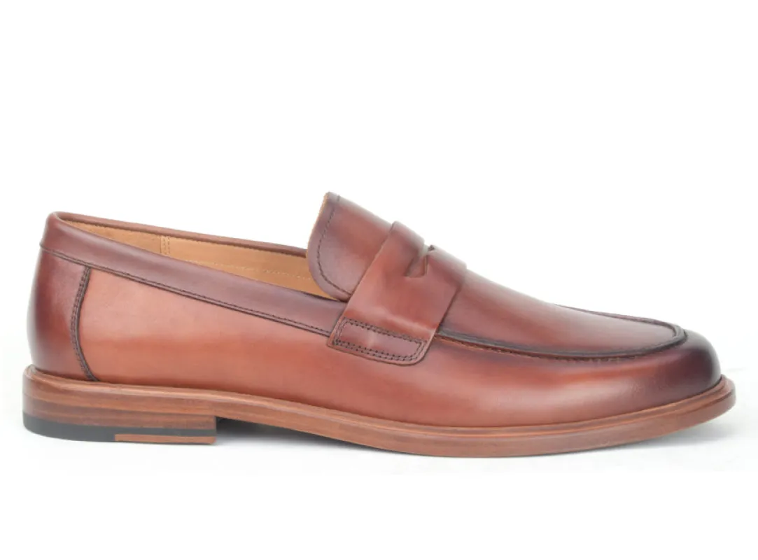 Harper sold by Warfield & Grand Footwear