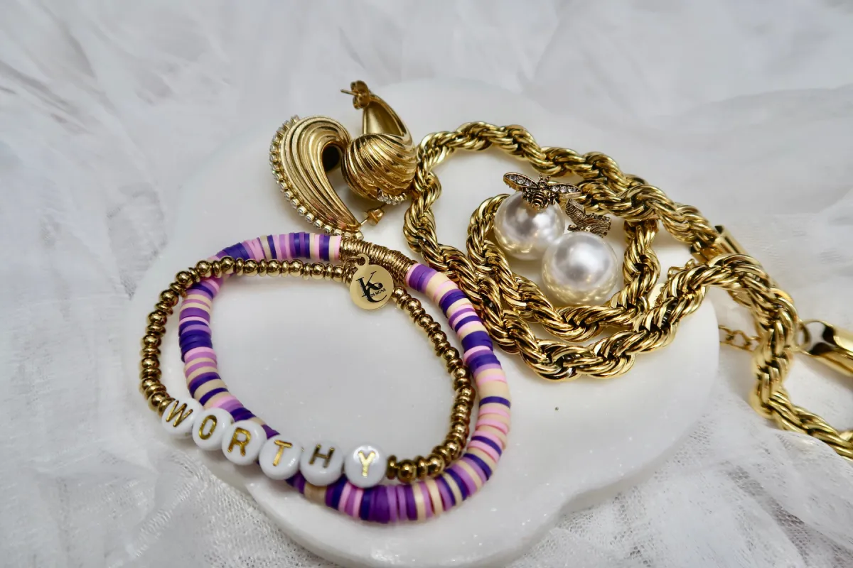 Bee Worthy Look sold by KC Chic Designs