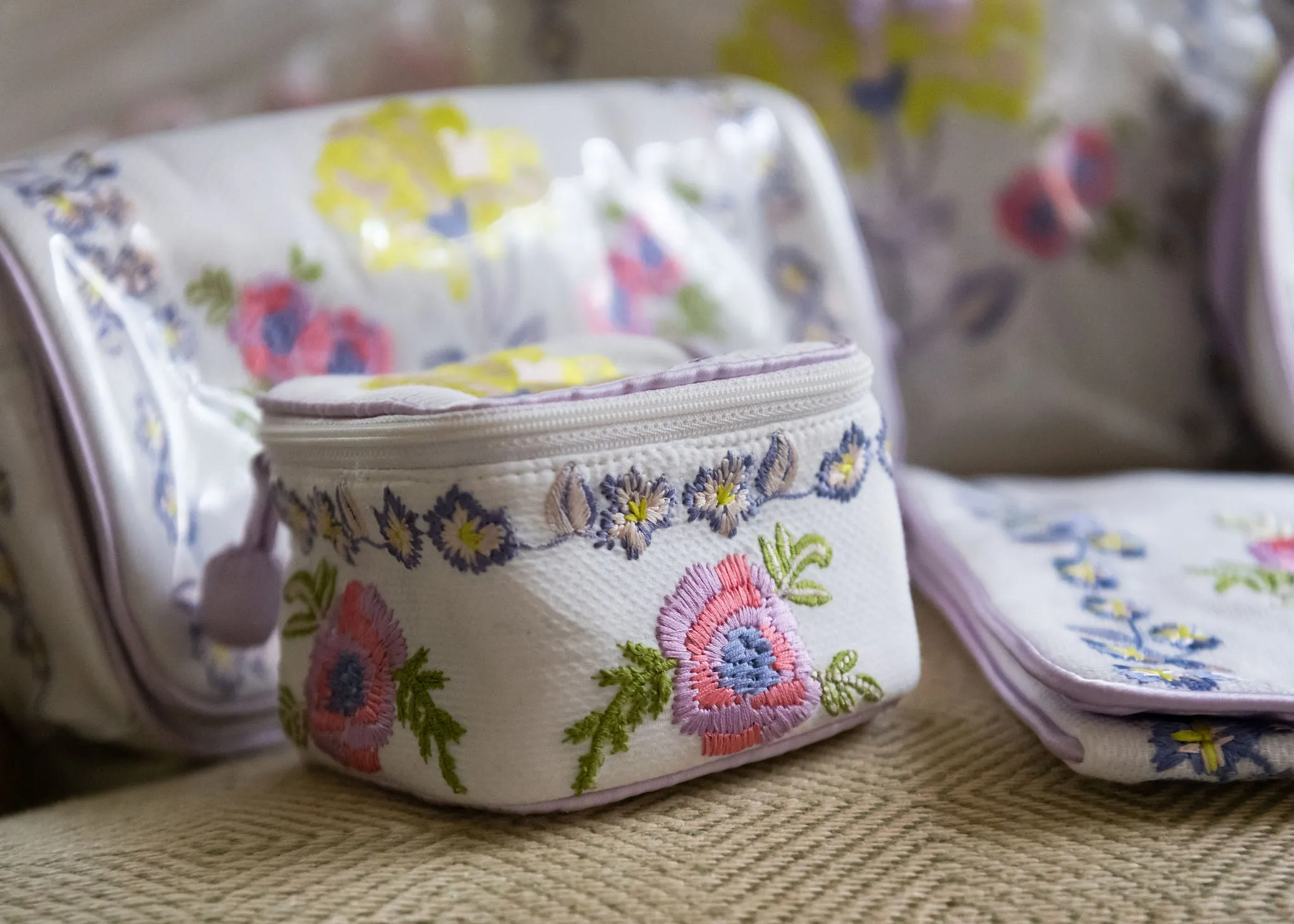 PEONY JEWELRY BOX sold by Lenora product image thumbnail 3