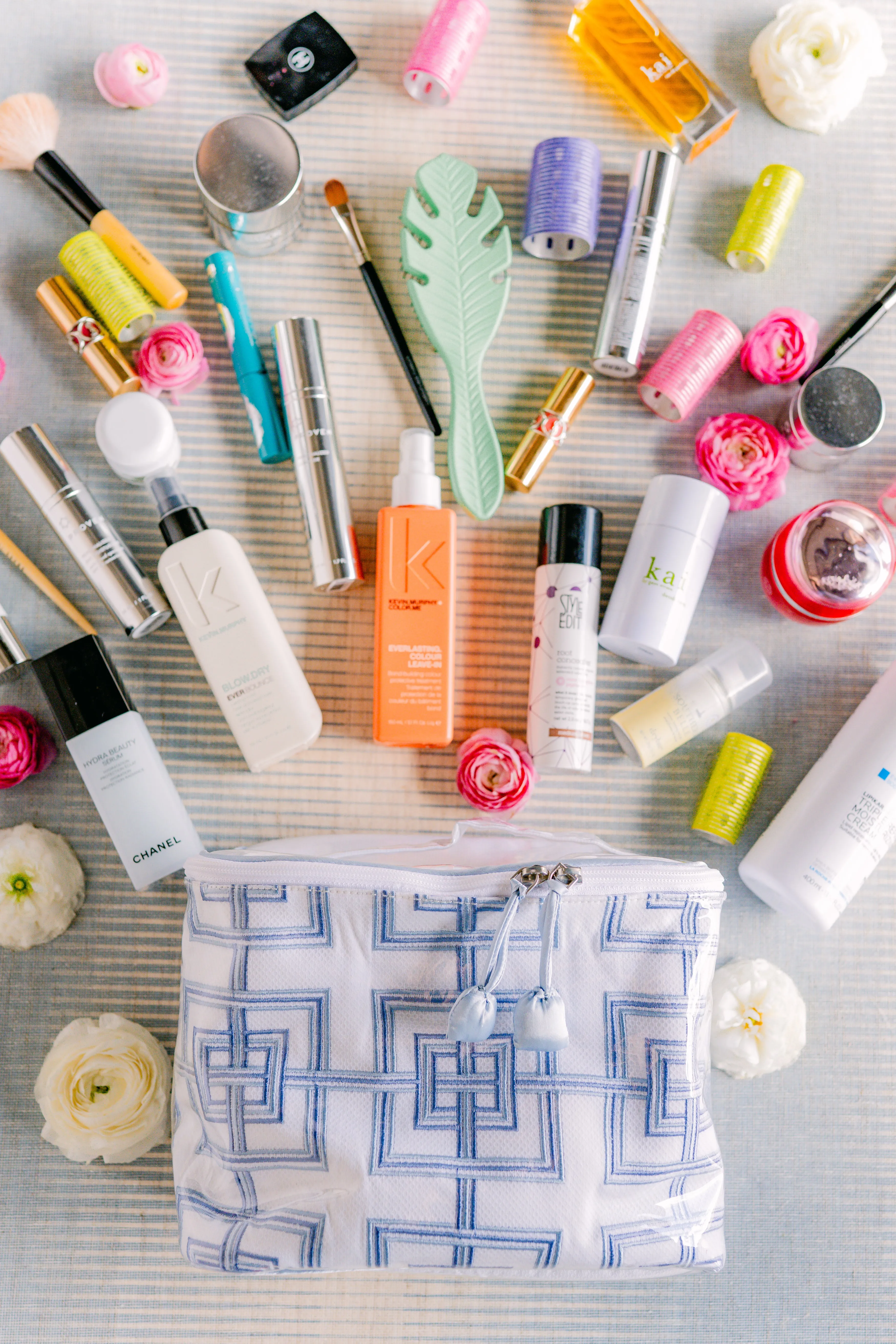 Geometric Train Case sold by Lenora product image thumbnail 5