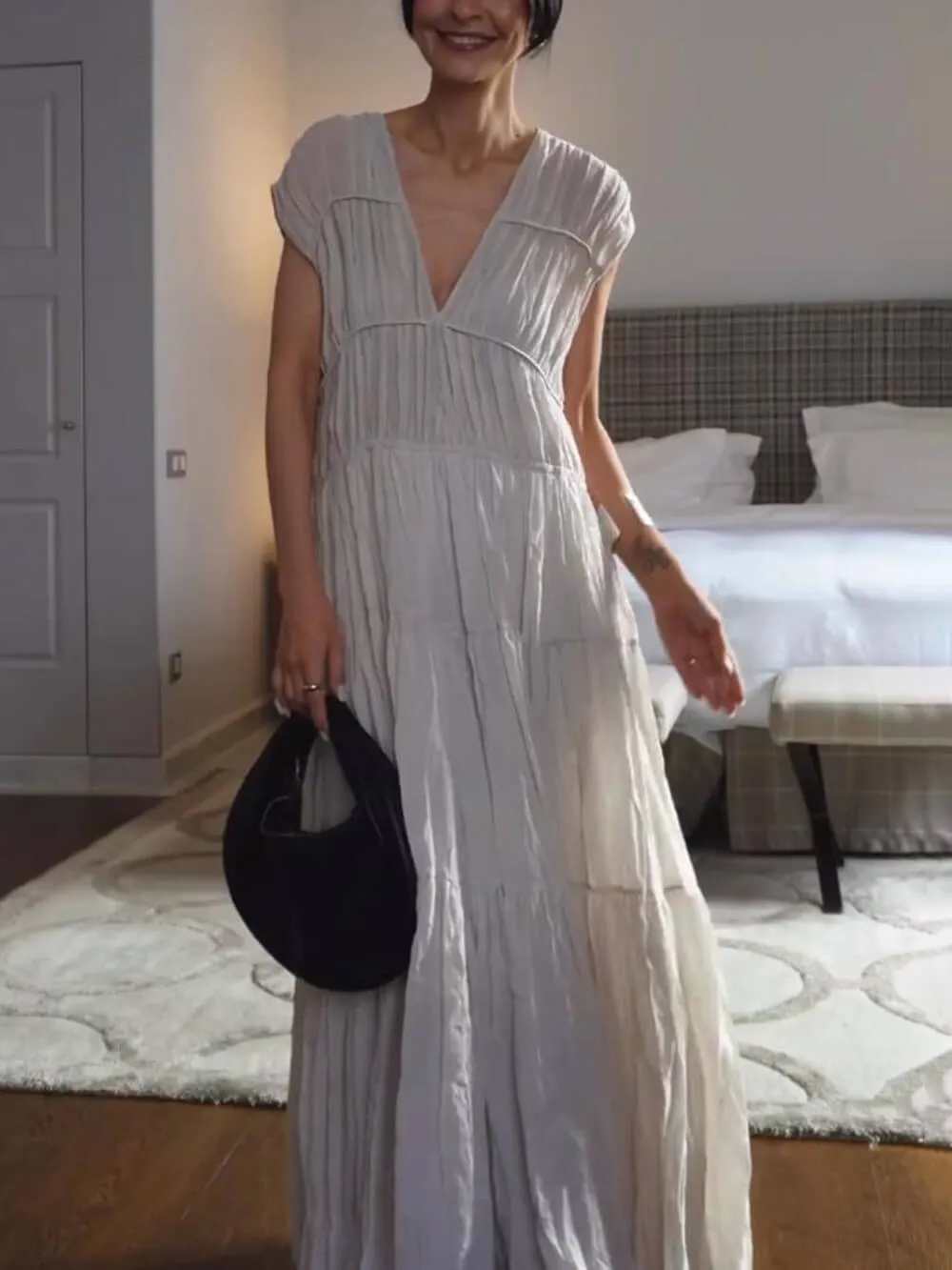 Unique Reversible Lace-Up Pleated Dress sold by Like My Choice product image thumbnail 4