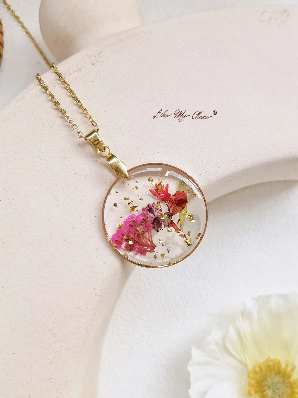 Handmade Birth Flower Bouquet Pressed Resin Pendant Necklaces-April flower sold by Like My Choice product image thumbnail 3
