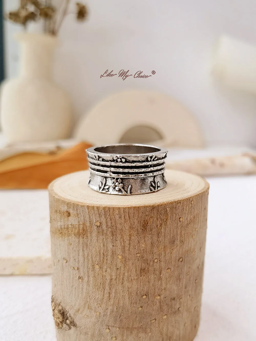 Vintage Little Bee Ring sold by Like My Choice product image thumbnail 4