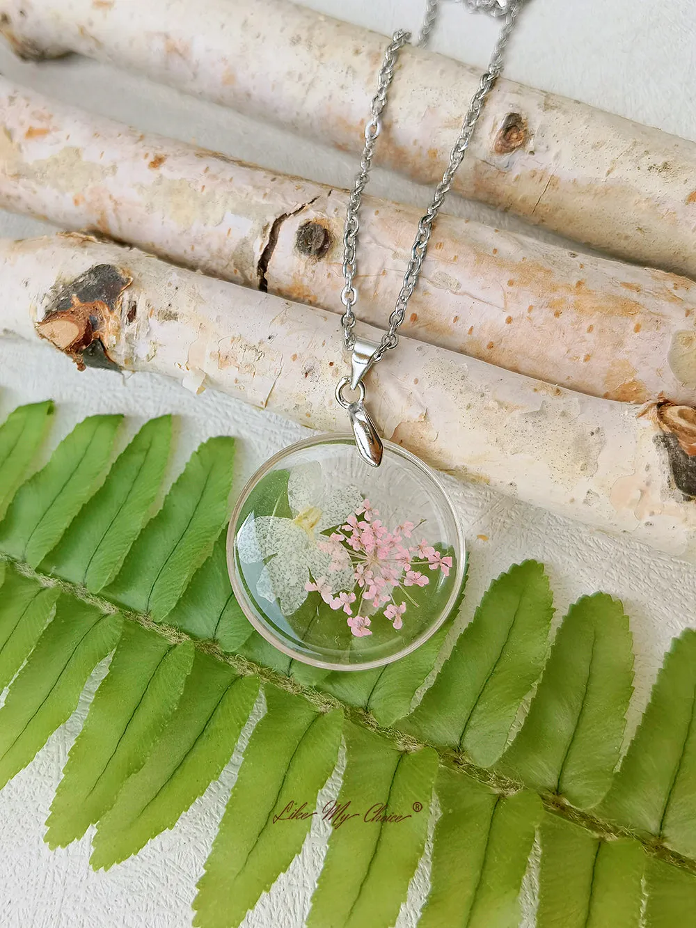 Snow White Galsang Flower Botanical Pendant Circle Necklace sold by Like My Choice product image thumbnail 4