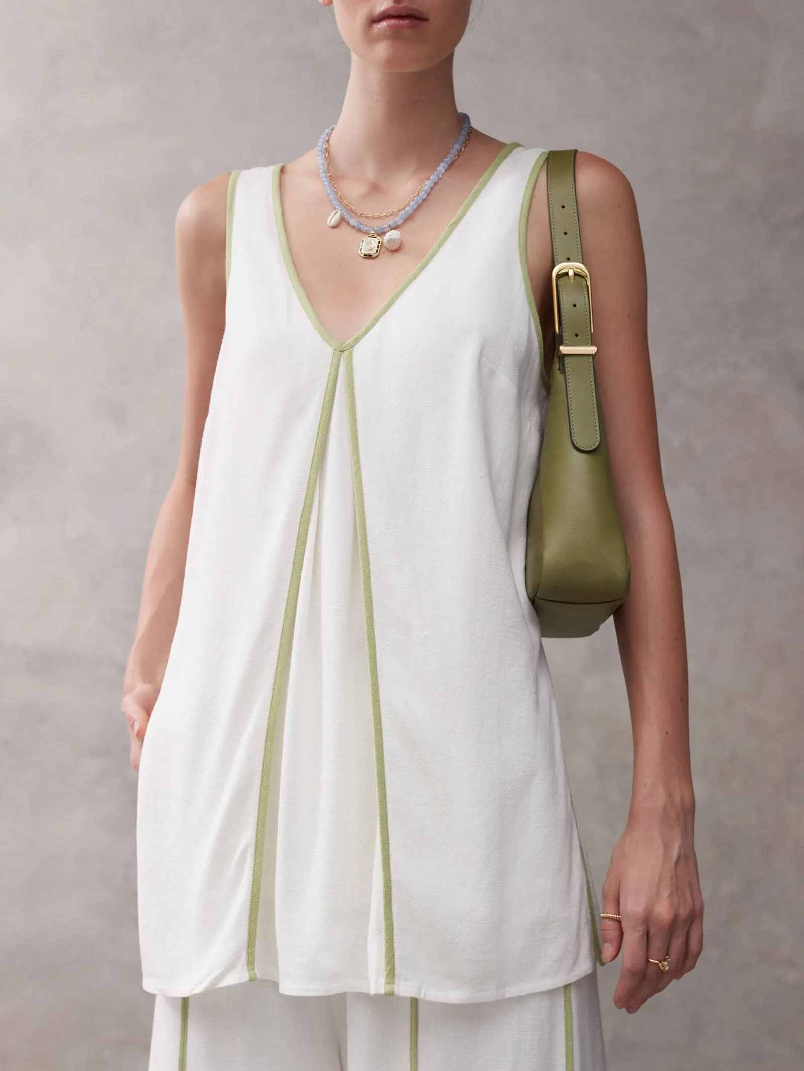 Classic Colorblock V-Neck Casual Sleeveless Top sold by Like My Choice product image thumbnail 2