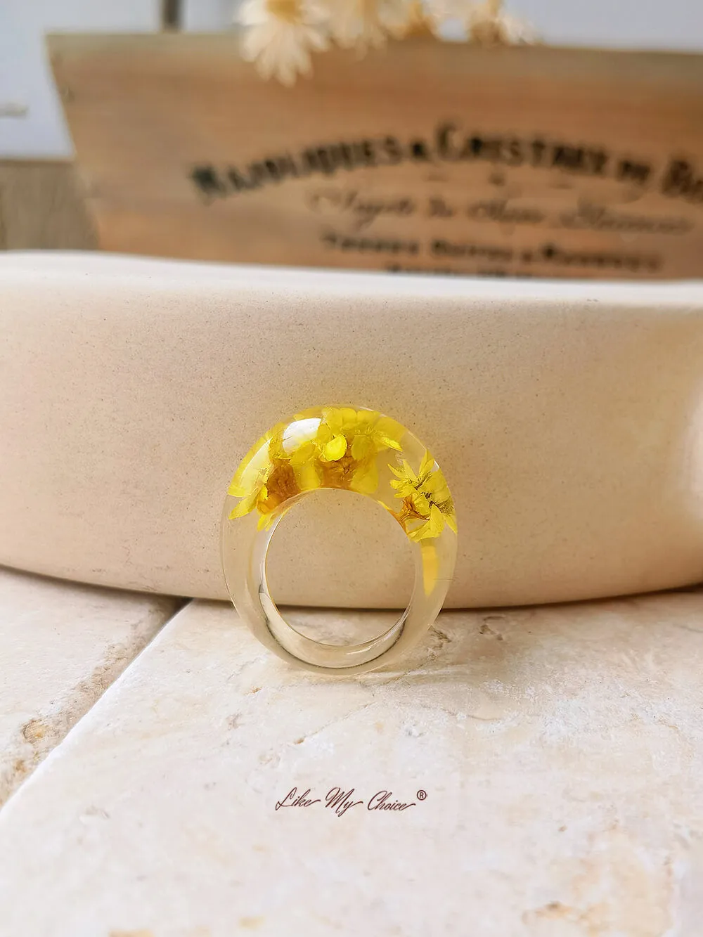 Daisy Oval Resin Ring sold by Like My Choice