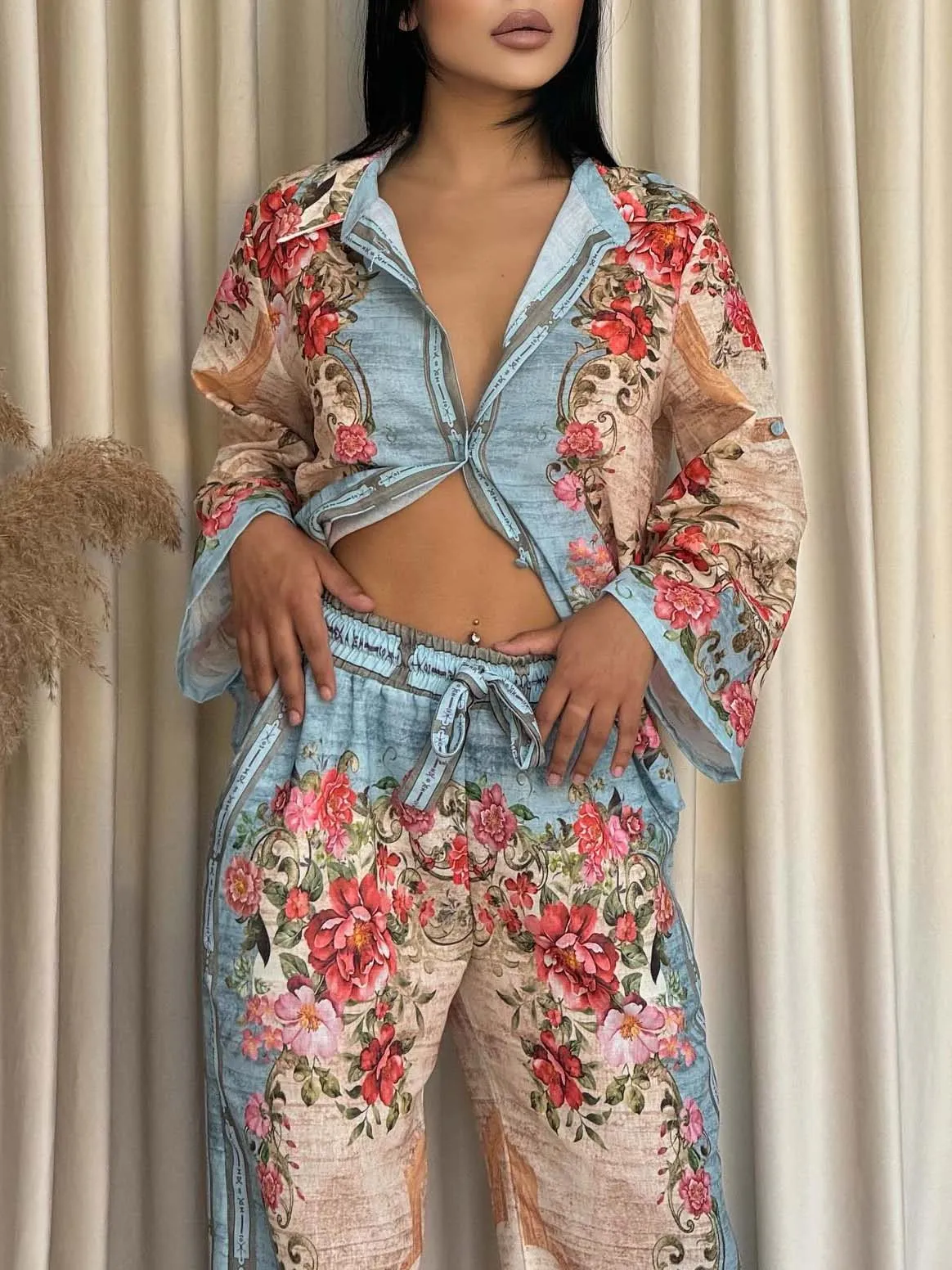 Unique Retro Palace Floral Print Loose Long-Sleeved Shirt sold by Like My Choice product image thumbnail 3